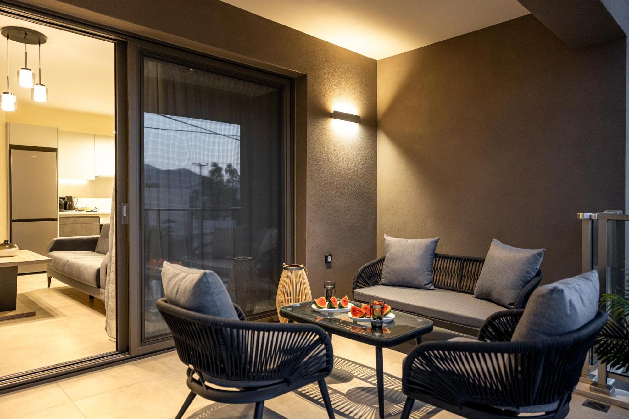 Meraviglia Residence - Amethyst Apartment Аргостолион Екстериор снимка